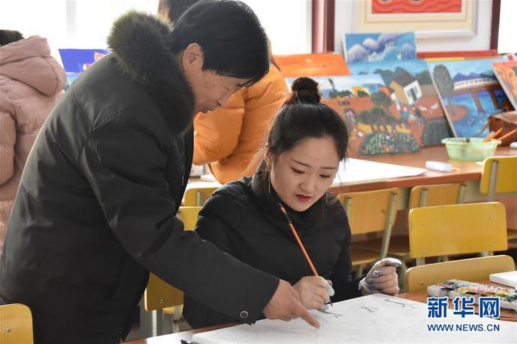 （圖文互動）（1）“畫出心，畫出情，畫出美好新生活”——西安農民畫繪出40年喜樂盼
