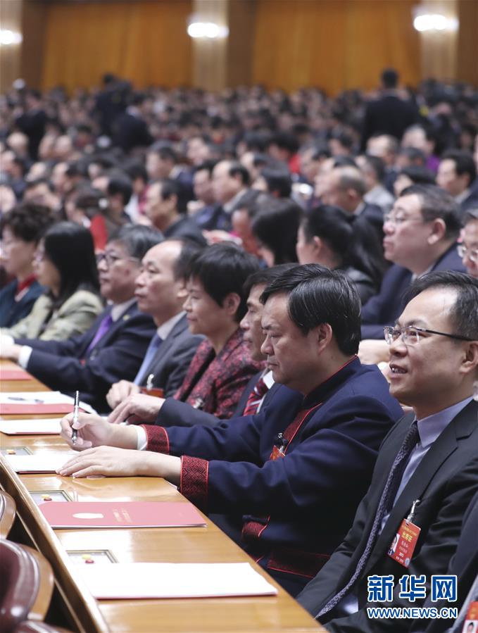 （兩會）（7）十三屆全國人大二次會議在北京閉幕