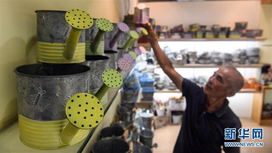（經濟）（1）欽州：廢物環保手工藝品俏銷海外