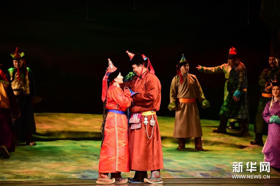 （新華視界）（4）蒙古國歌劇《三座山》在呼和浩特上演