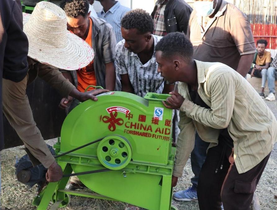 中國向中埃塞農(nóng)業(yè)減貧示范村捐贈一批農(nóng)業(yè)設(shè)備