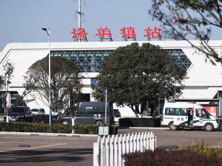 云南昆明一火車站內(nèi)發(fā)生試驗列車撞施工作業(yè)人員事故 致11人死亡