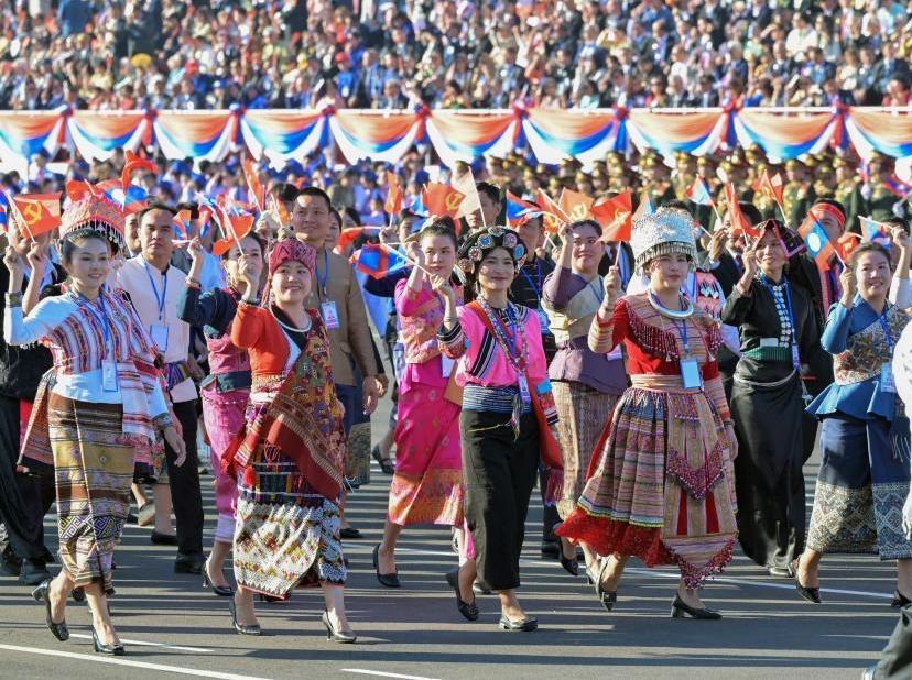 老撾舉行國慶50周年慶祝活動