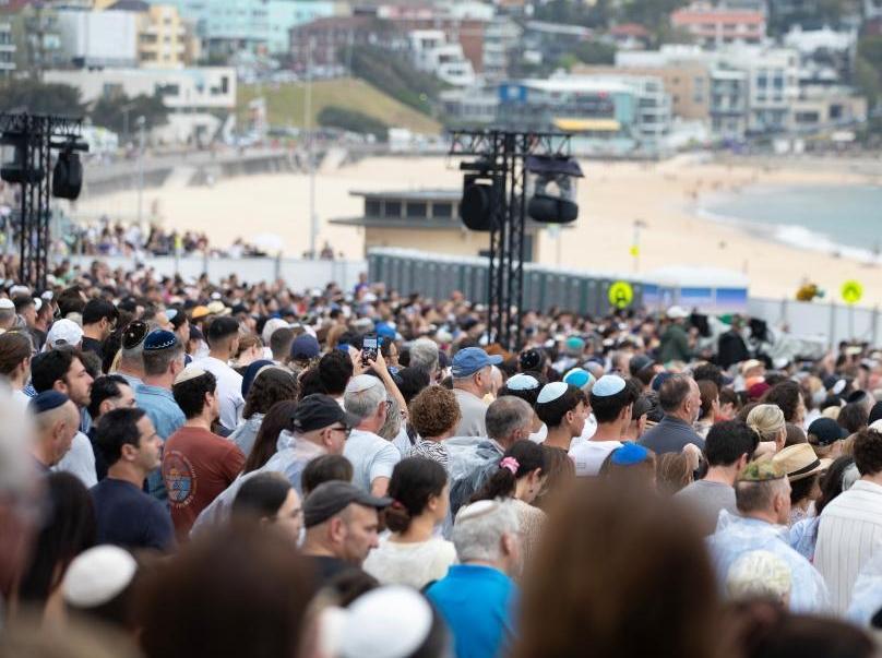 澳大利亞：全國“深思日”悼念邦迪灘恐怖襲擊受害者