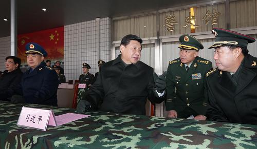 資料圖：習近平在武警北京市總隊十三支隊觀摩緊急出動演練。