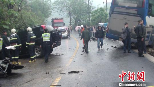 車禍現(xiàn)場　邱以　攝