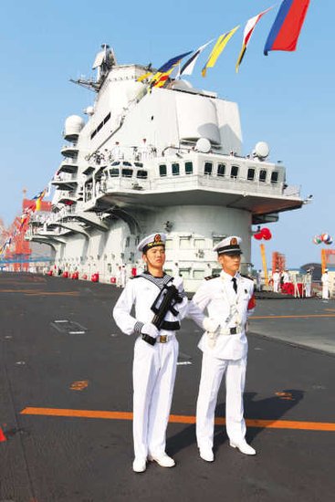 第一代航母艦員:本科學歷超98% 博士碩士50余人
