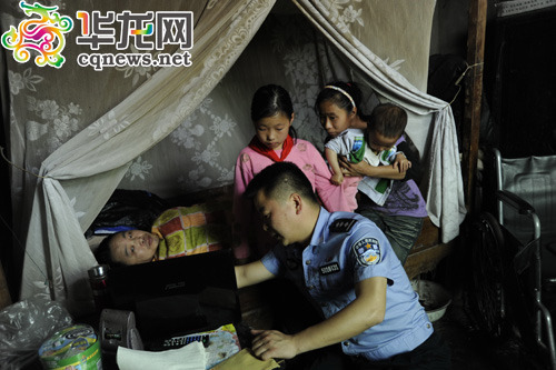 父親癱瘓哥哥被判入獄9歲女孩扛起一個(gè)家（圖）