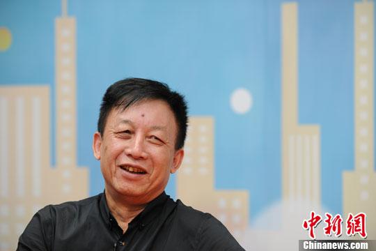 易中天重新中華史：女媧、鄧小平都是“符號(hào)”