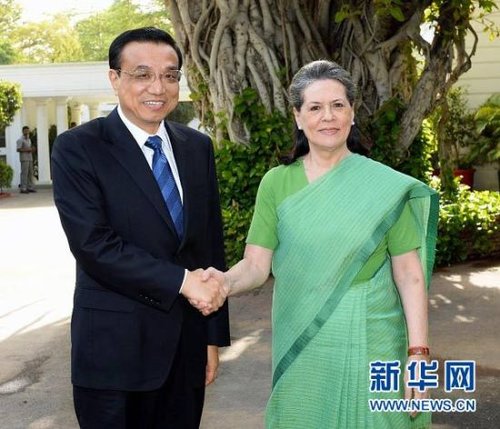 5月20日，國務院總理李克強在新德里會見印度國大黨主席索尼婭·甘地。 新華社記者 李濤 攝
