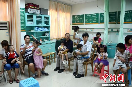 廣州爆炸事故13名幼童受傷孩子睡夢中血流如注