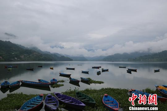 尼泊爾一架微型飛機墜毀一名中國游客證實遇難