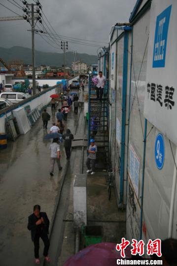 “菲特”逼近浙江沿海溫州平陽5000余人大轉(zhuǎn)移
