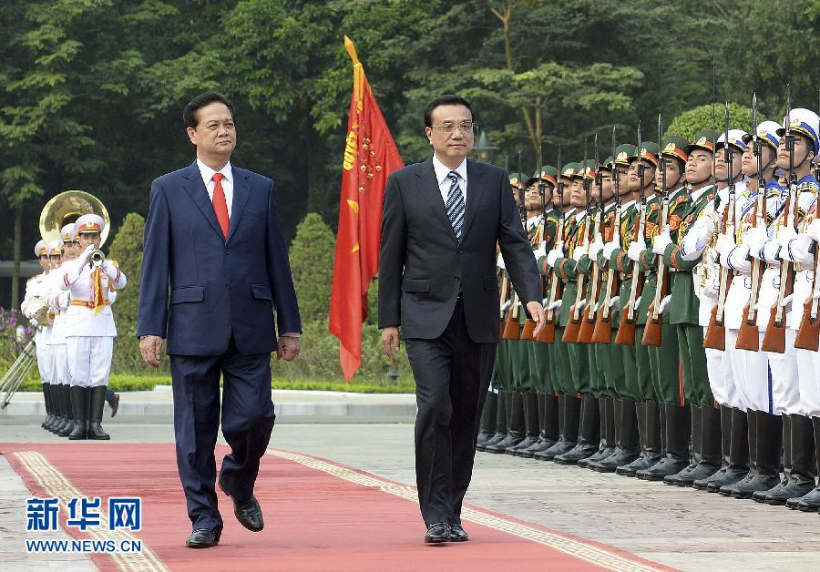 （時政）李克強與越南總理阮晉勇舉行會談