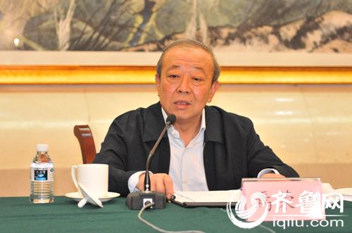 山東省政協副主席焉榮竹出席會議并講話
