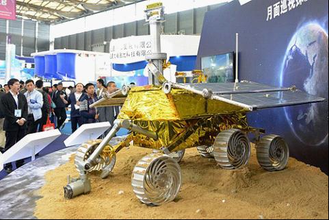 11月4日，“玉兔號”月球車原理樣機亮相上海中國國際工業博覽會。