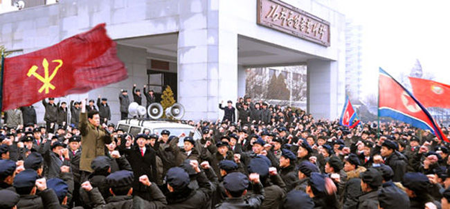 朝鮮青年大學(xué)生集會，稱誓死擁護(hù)最高領(lǐng)導(dǎo)人金正恩。圖片來源：朝鮮《勞動新聞》