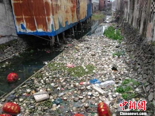 浙江一企業家愿捐20萬治水曾“懸賞環保局長游泳”