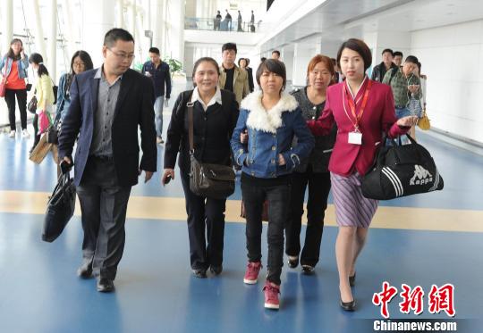 貴州山村女教師割腎救女萬米高空見證“天亦有情”
