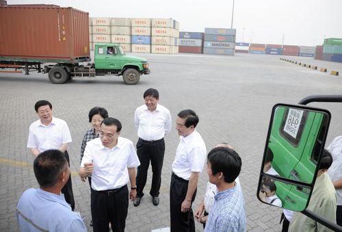 李克強(qiáng)：通關(guān)便利化增加企業(yè)財(cái)富，提升國家競爭力