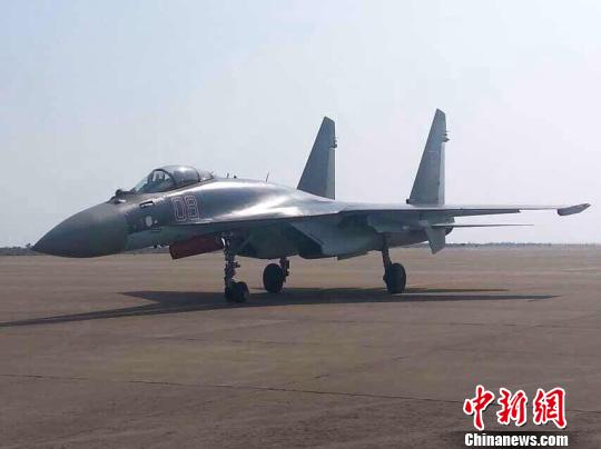 俄羅斯先進戰機蘇-35抵達珠海參加航展