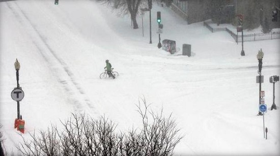 風雪致波士頓犯罪減少警察局長盼“每天都下雪”