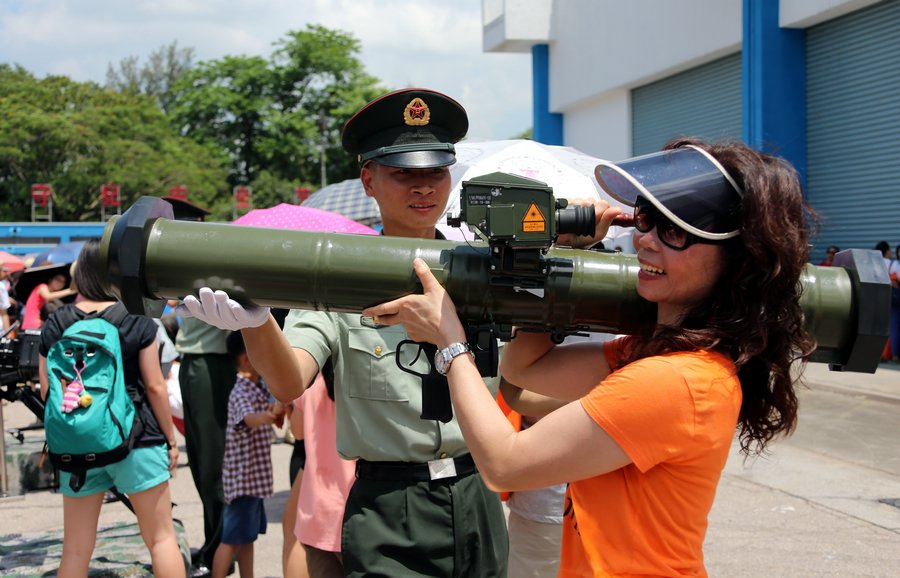 香港基本法25周年：駐港部隊用實際贏認同