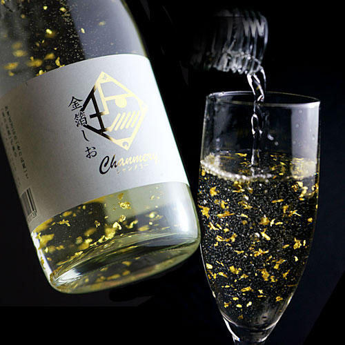 日本推出“土豪”版碳酸飲料內含大量金箔（圖）