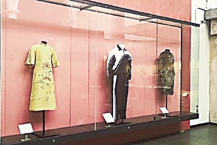 中國(guó)校服被倫敦博物館永久收藏(圖)
