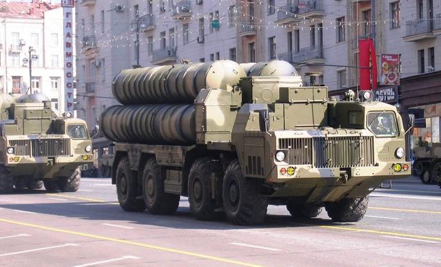普京解除對伊朗供應S-300防空導彈禁令