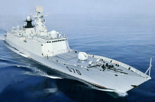 資料圖：解放軍054A型護衛艦海上航行。