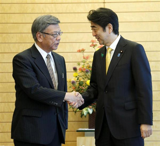 安倍與沖繩知事會談美軍基地搬遷被批不講理