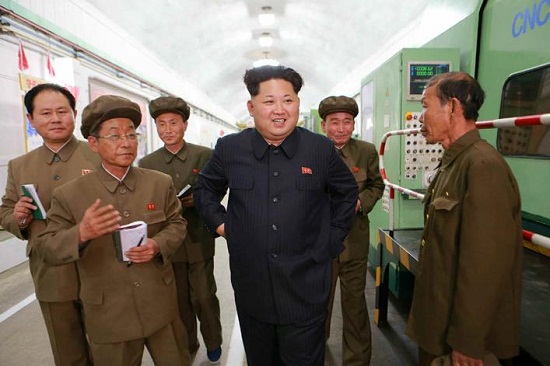 金正恩視察機械廠要求工人學習先進科學技術（圖）