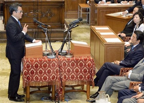日本朝野激辯新安保法案安倍被指假和平真黷武