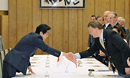 安倍會見美國議員一行強調將加強日美同盟