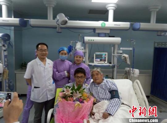 “東方之星”65歲生還者家人：望生命奇跡傳遞給更多人