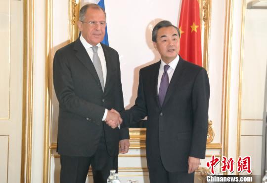 王毅：中俄共同努力推動伊核問題全面協議談判成功