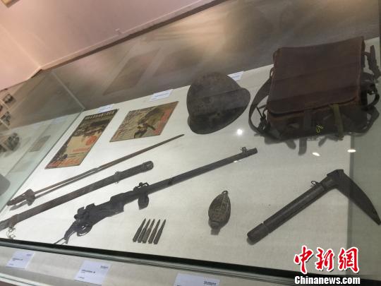 抗戰(zhàn)文物資料展日軍“勸降書”等成侵華鐵證