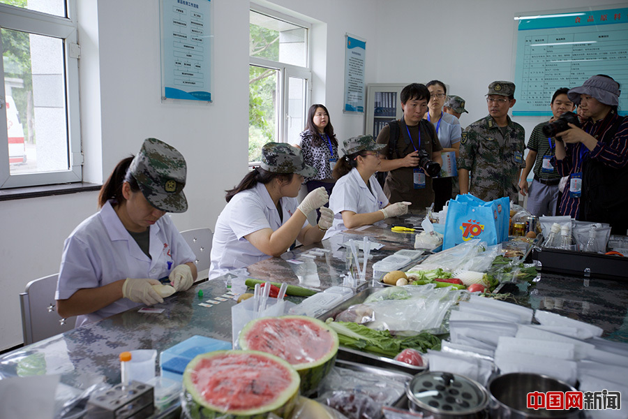 探訪閱兵保障兵站：高科技系統(tǒng)保障官兵飲食健康