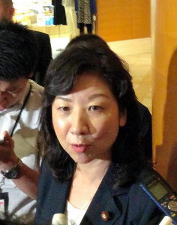 野田圣子談放棄競選日本自民黨總裁：說服力不足