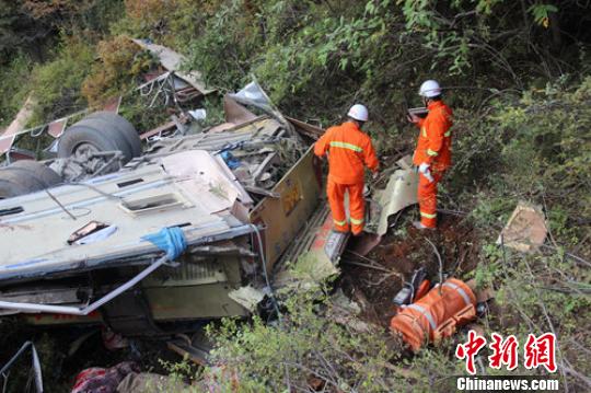 國道318線四川雅江段“9.16”交通事故遇難者升至7人