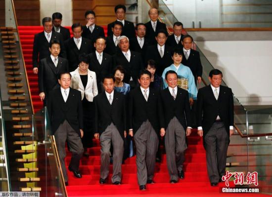 日本首相安倍即將改組內閣主要閣僚將留任