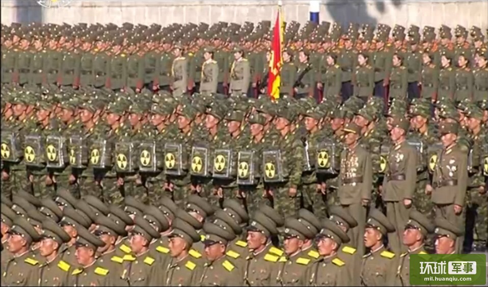 朝鮮大閱兵展出洲際彈道導彈核背包再度來襲