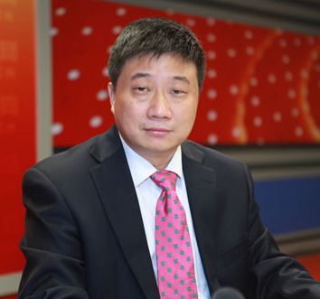 國家行政學院教授、博導 許正中