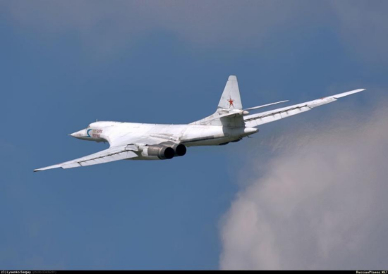 俄軍公開大量遠程轟炸機赴敘空襲畫面（圖）