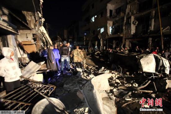 當地時間21日，敘利亞多地發生連環爆炸：敘利亞首都大馬士革南郊遭連環爆炸襲擊，已造成80余人死亡；另外，敘利亞中部城市霍姆斯市遭遇2起汽車炸彈襲擊，造成57人死亡，另有上百人受傷。