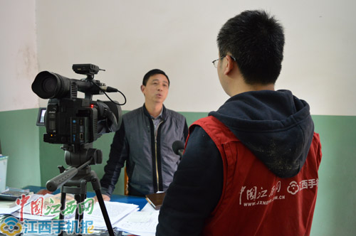 趙長仁的同事說，趙長仁“工作上癮”是出了名的（記者王樊攝）