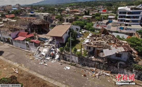 當地時間4月19日，航拍厄瓜多爾佩德納萊斯地震災區。當地時間16日，北京時間17日，厄瓜多爾的西北部沿海地區發生7.8級地震，死亡人數不斷攀升，截止北京時間4月20日的5點20分，遇難人數已經升至480人，而據厄瓜多爾國家風險管理秘書處統計，還有231人失蹤。