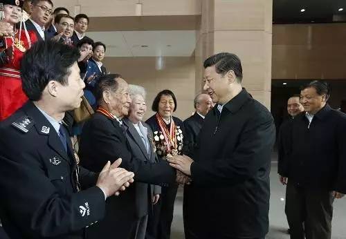【學習經典】這些年,習主席的勞動節