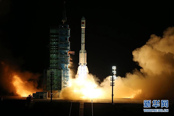 2016年9月15日，中國在酒泉衛(wèi)星發(fā)射中心用長征二號F T2火箭將天宮二號空間實(shí)驗室發(fā)射升空。新華社記者 琚振華 攝